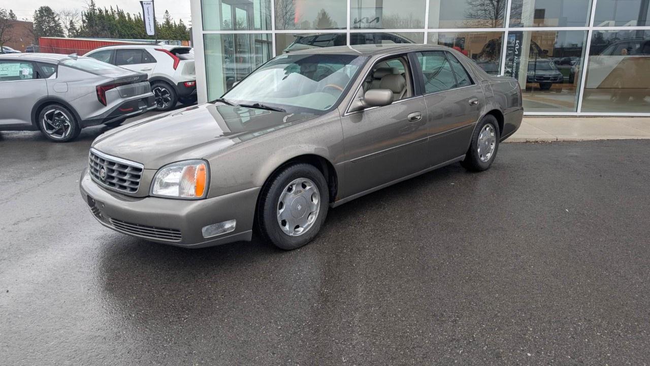 2000 Cadillac DeVille DHS 4dr Sdn Photo0