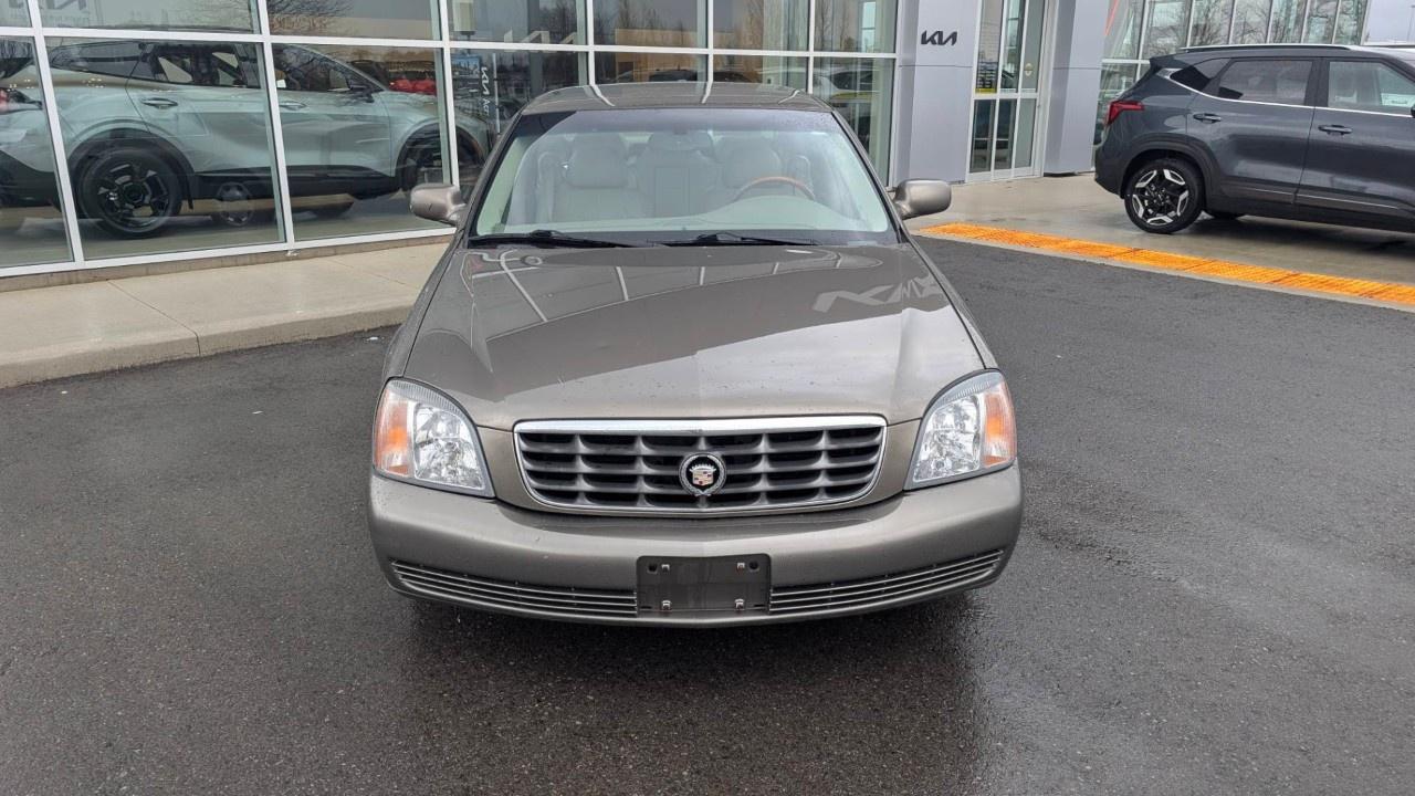 2000 Cadillac DeVille DHS 4dr Sdn Photo