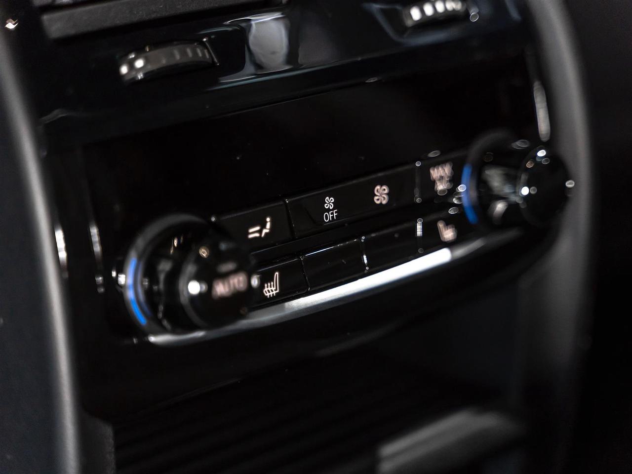 2023 BMW M5 COMPETITION|CARBON ROOF|PARKING ASSISTANCE PLUS|LOADED Photo