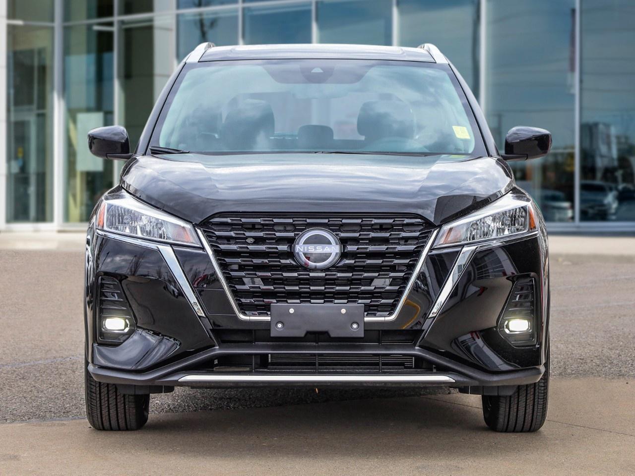 2025 Nissan Kicks Play SV Photo