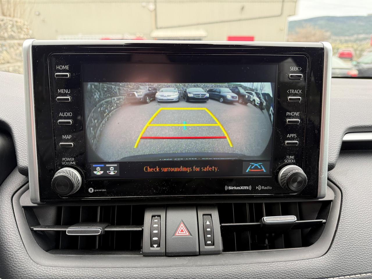 2022 Toyota RAV4 XLE Premium Photo