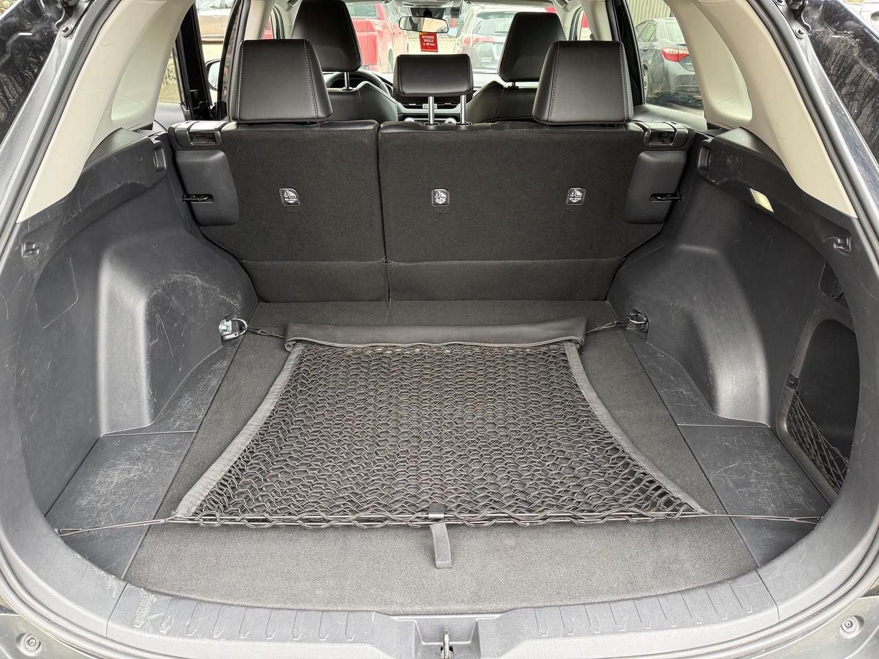 2022 Toyota RAV4 XLE Premium Photo