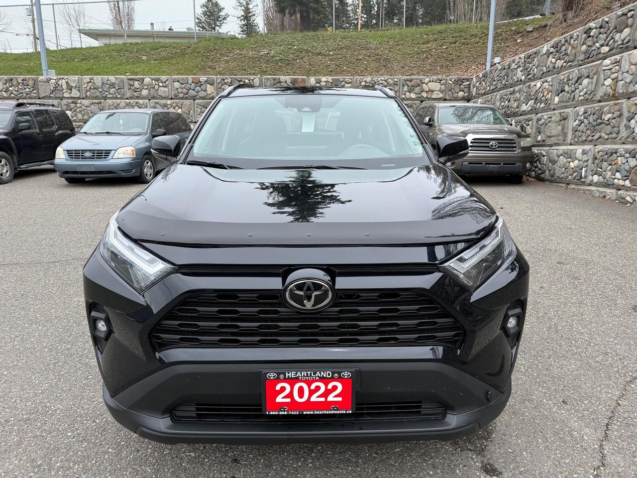2022 Toyota RAV4 XLE Premium Photo