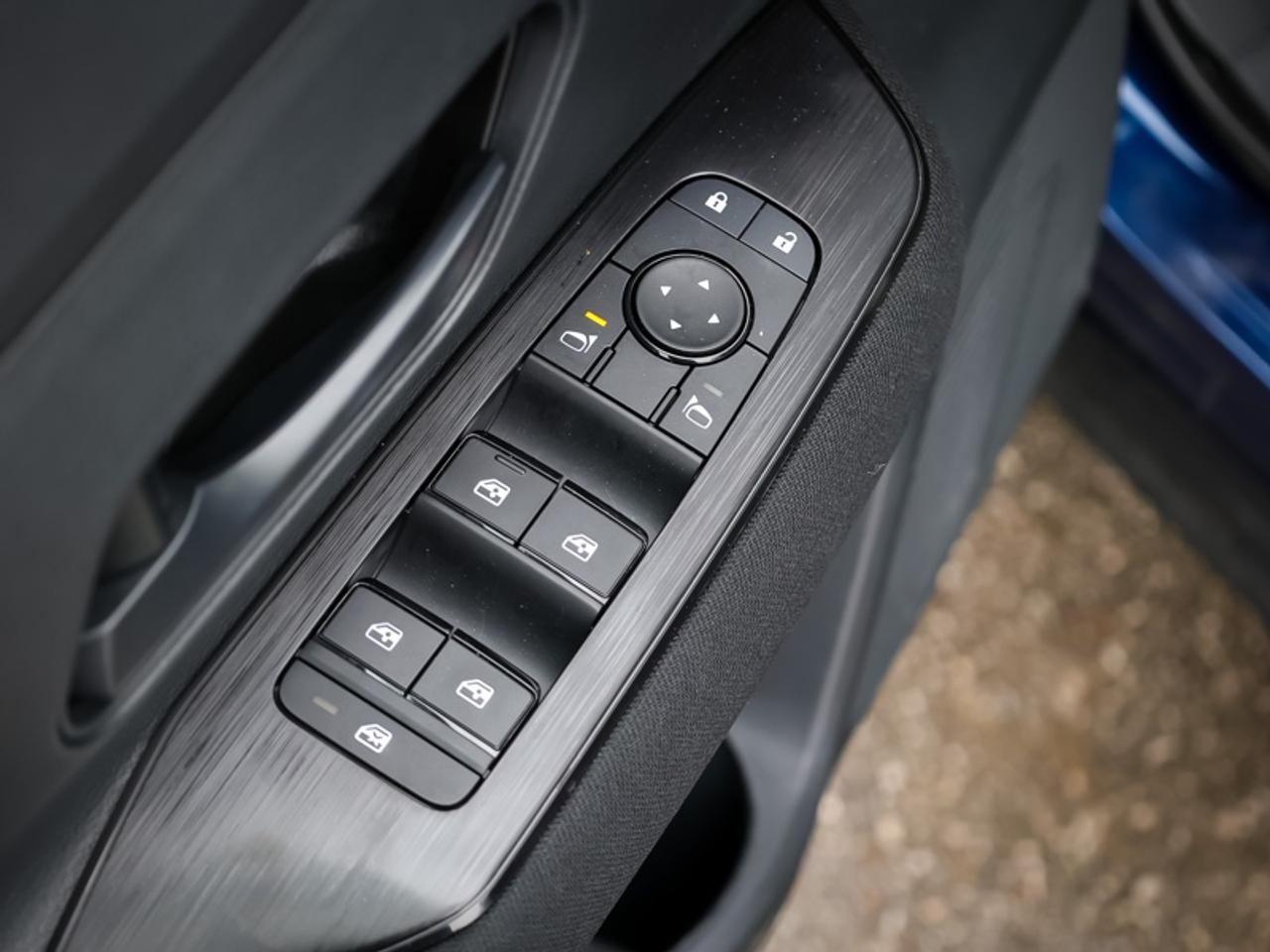 2026 Nissan Kicks S AWD  - Heated Seats - Low Mileage Photo