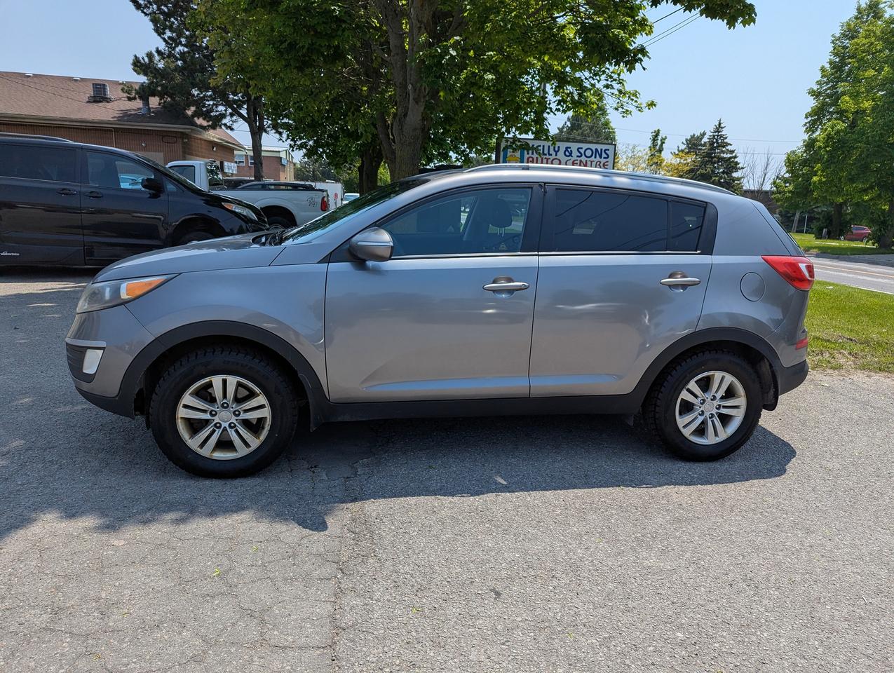 2012 Kia Sportage "WOW luxury SUV SPORT" certified +FREE 6M warranty Photo