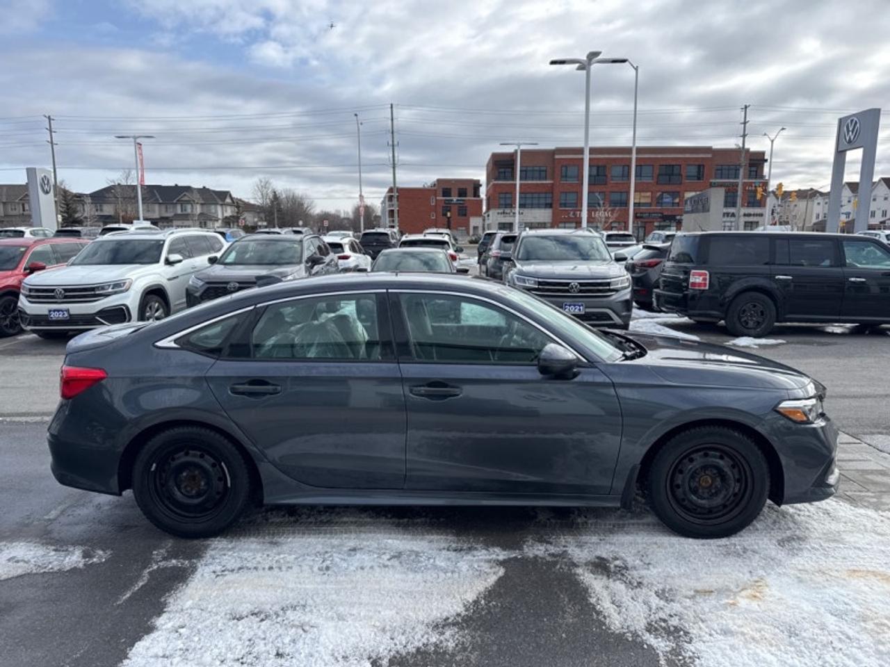 2024 Honda Civic Sedan LX-B  - Heated Seats -  Apple CarPlay Photo4