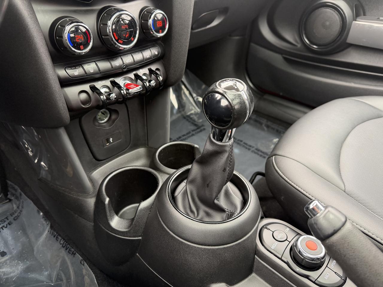 2019 MINI Cooper 3-Door Photo