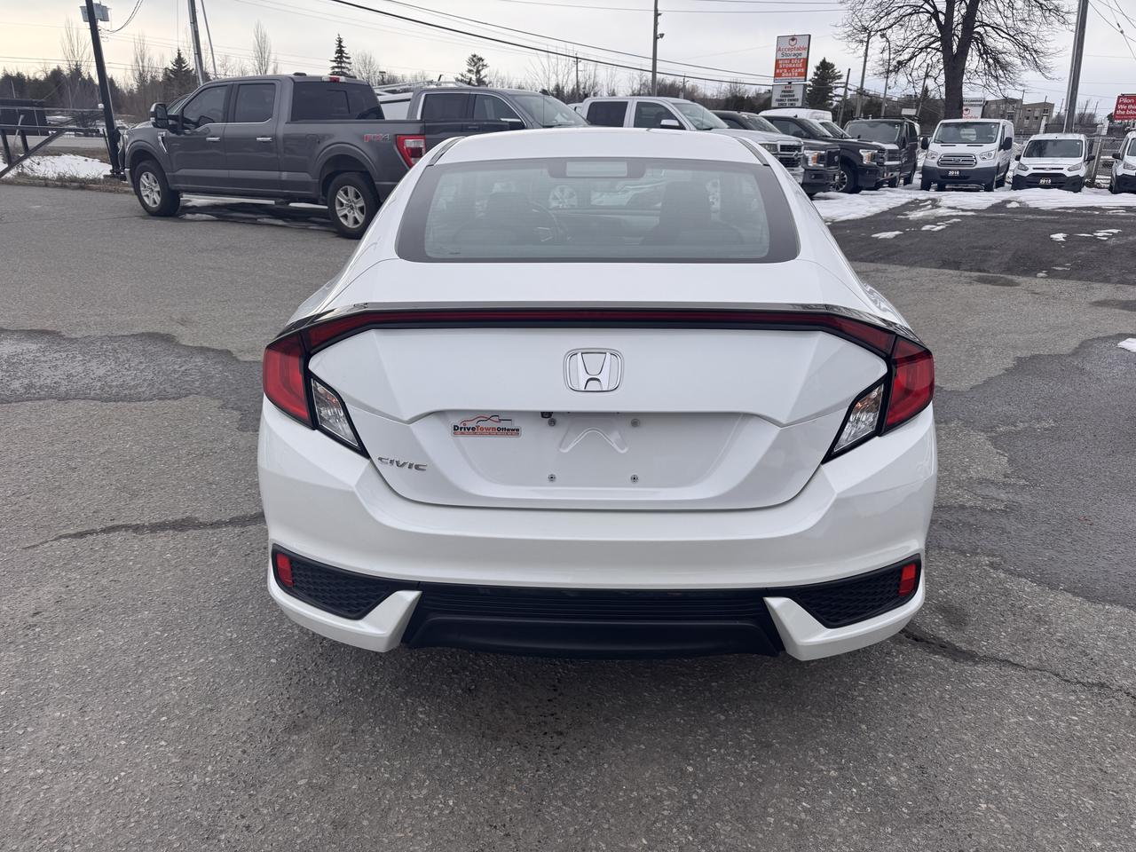 2020 Honda Civic LX Photo3