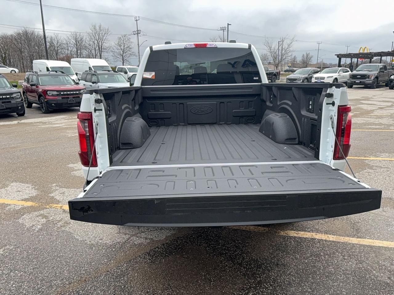 2026 Ford F-150 XLT, TOW/HAUL PKG, BLACK PKG, SPRAY-IN BED Photo4
