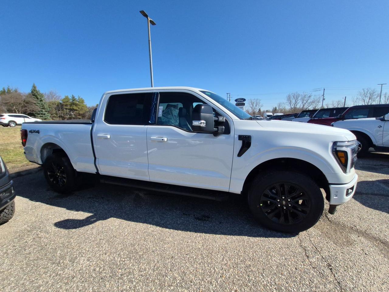 2026 Ford F-150 LARIAT, HEADS-UP DISPLAY, BLACK PKG, SPRAY-IN BED Photo3