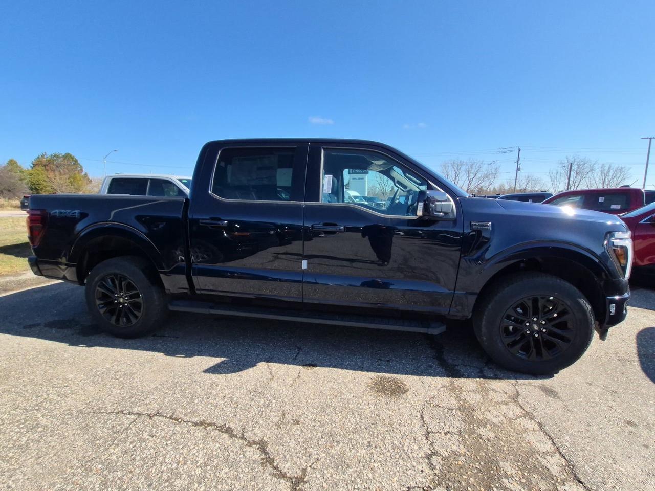 2026 Ford F-150 LARIAT, BLACK PKG, PANO ROOF, 360 DEGREE CAMERA Photo3