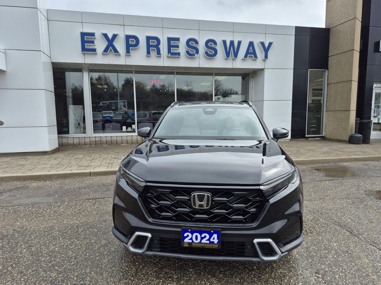 2024 Honda CR-V TOURING, HYBRID, AWD, LEATHER, LOCAL TRADE! Photo1