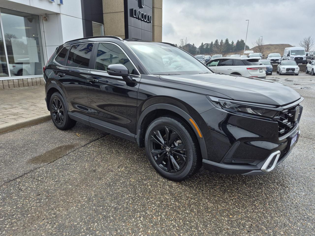 2024 Honda CR-V TOURING, HYBRID, AWD, LEATHER, LOCAL TRADE! Photo