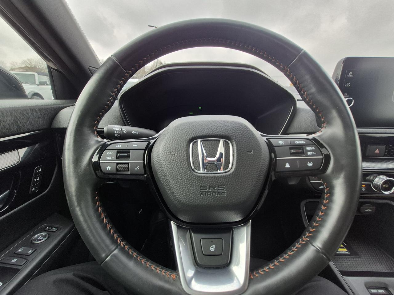 2024 Honda CR-V TOURING, HYBRID, AWD, LEATHER, LOCAL TRADE! Photo