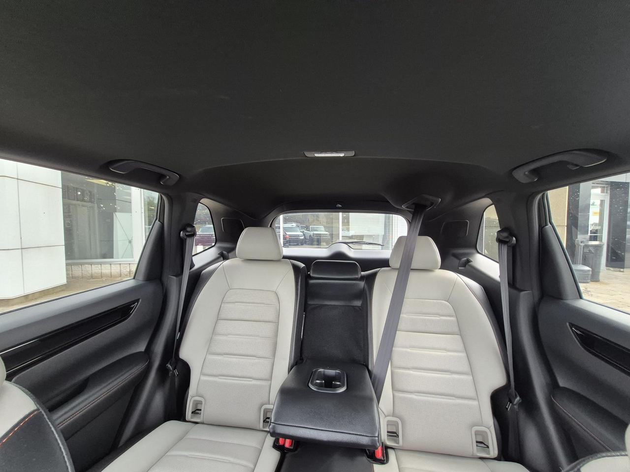 2024 Honda CR-V TOURING, HYBRID, AWD, LEATHER, LOCAL TRADE! Photo