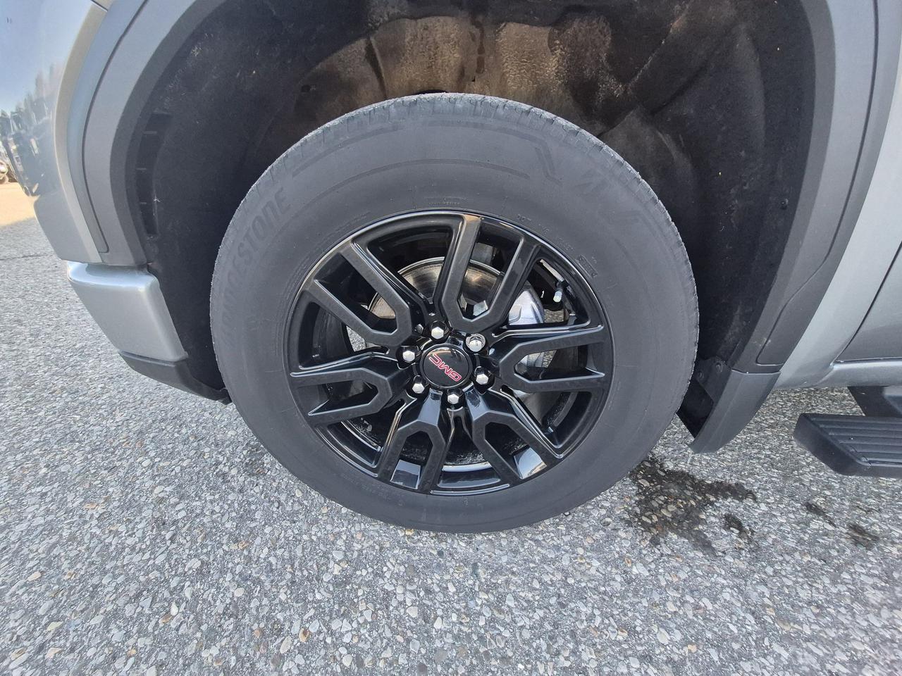 2023 Chevrolet Silverado ELEVATION! LOCAL TRADE! LIKE NEW! 20" RIMS! Photo