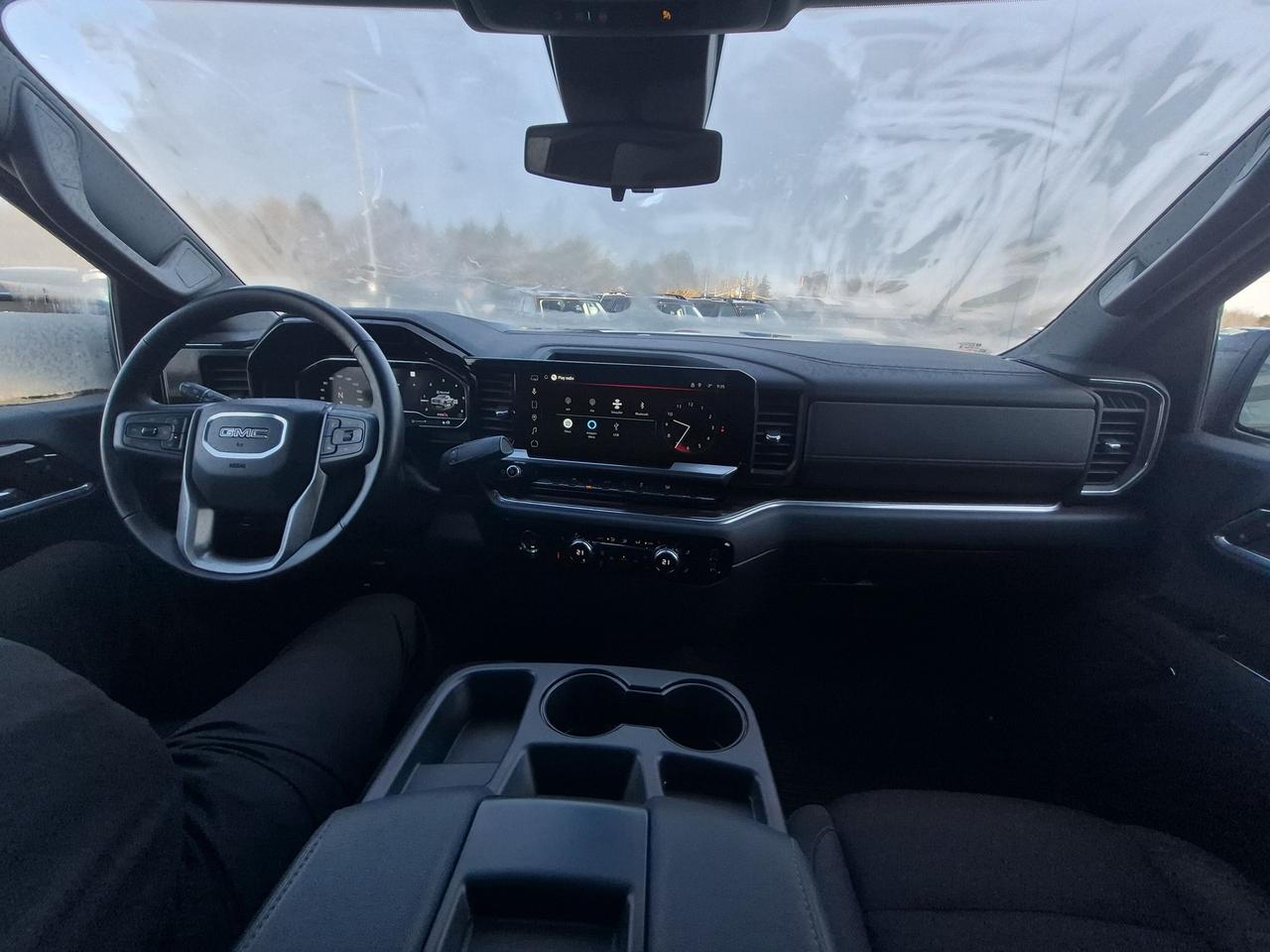 2023 Chevrolet Silverado ELEVATION! LOCAL TRADE! LIKE NEW! 20" RIMS! Photo