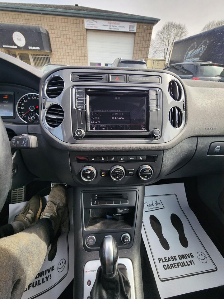 2017 Volkswagen Tiguan Wolfsburg l 75k KM | Clean & Well Maintained 🔥 Photo