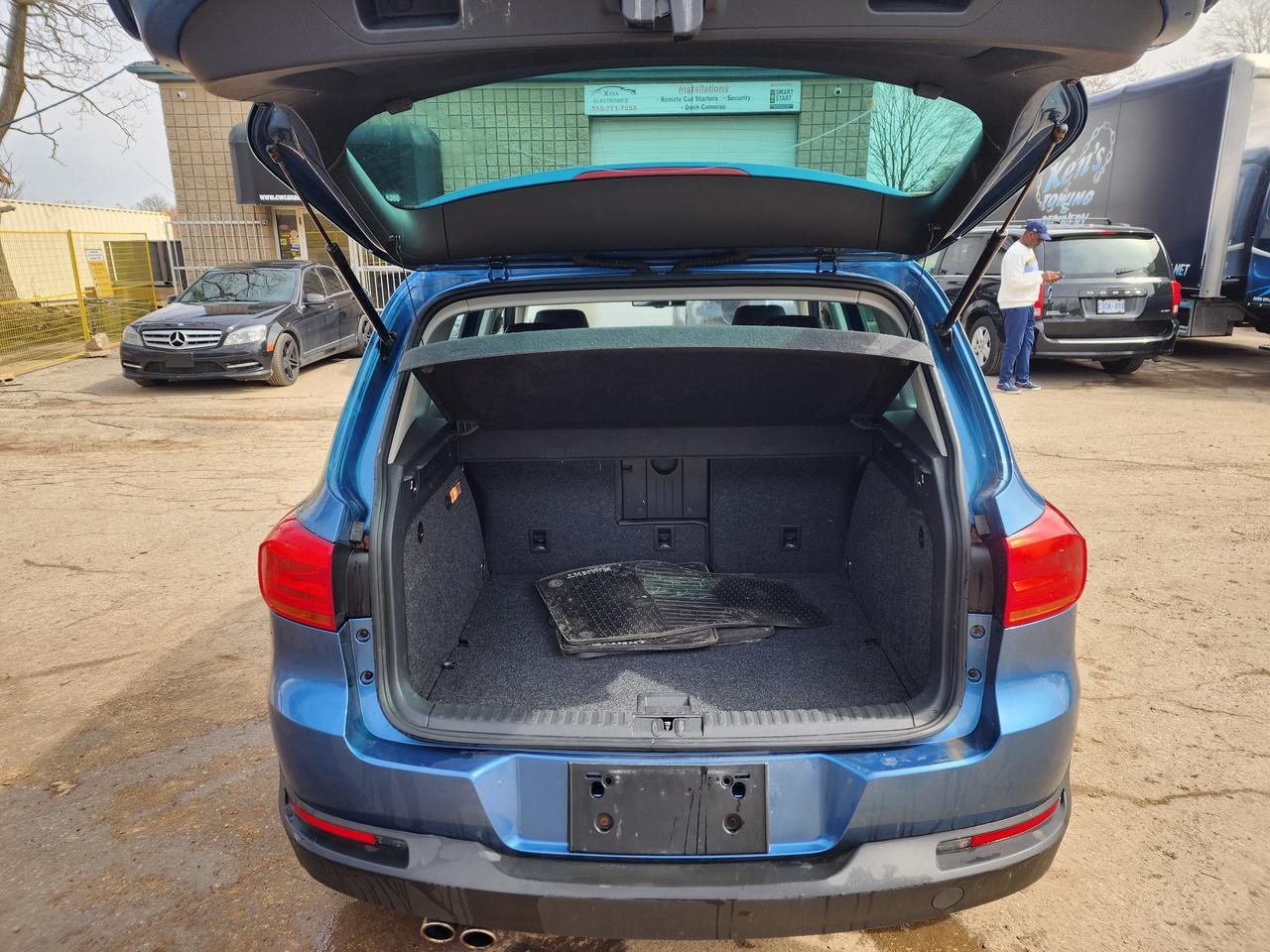 2017 Volkswagen Tiguan Wolfsburg l 75k KM | Clean & Well Maintained 🔥 Photo