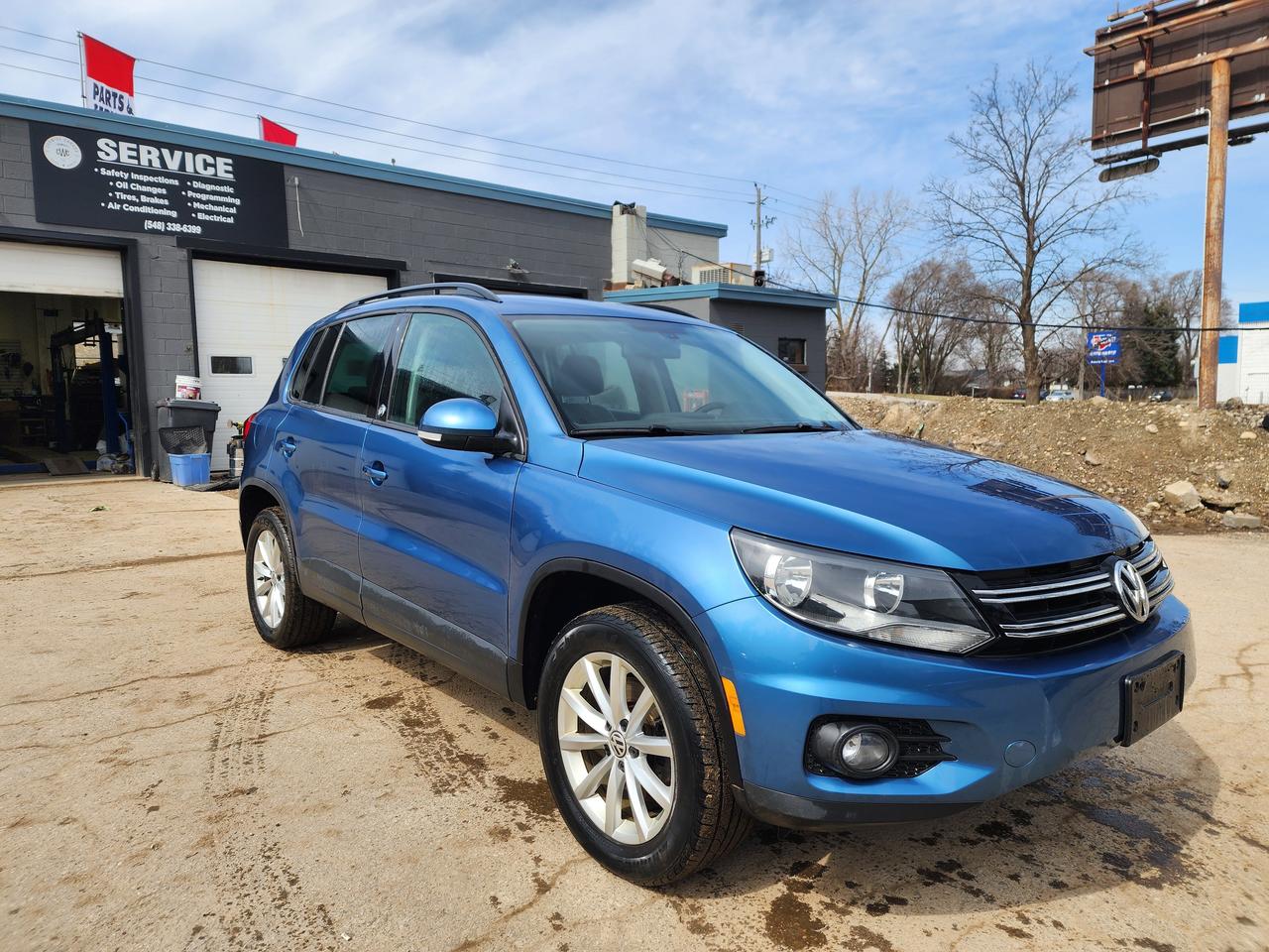 2017 Volkswagen Tiguan Wolfsburg l 75k KM | Clean & Well Maintained 🔥 Photo2