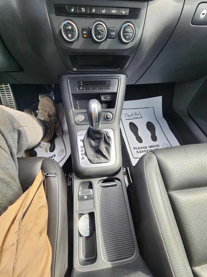 2017 Volkswagen Tiguan Wolfsburg l 75k KM | Clean & Well Maintained 🔥 Photo