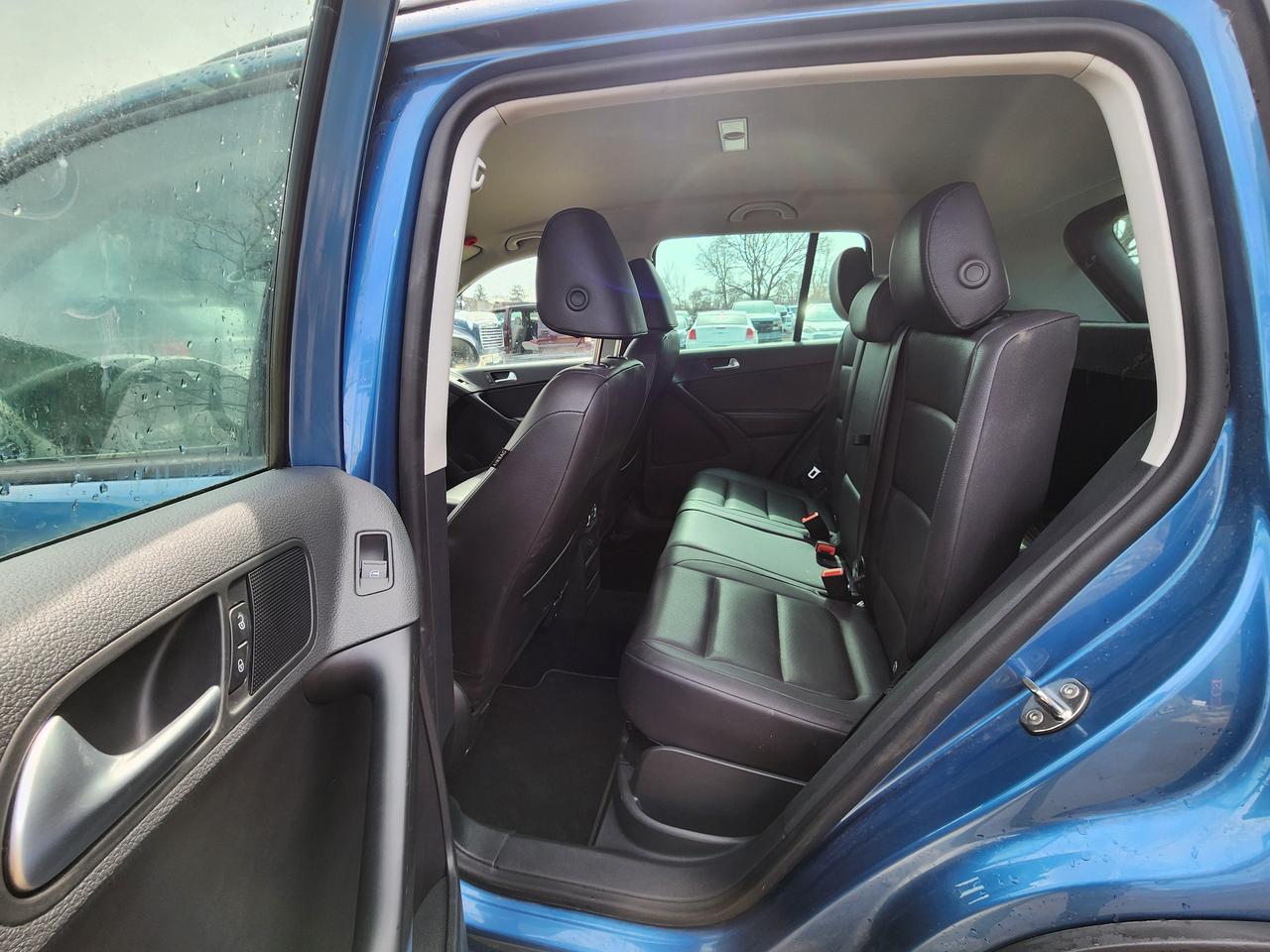 2017 Volkswagen Tiguan Wolfsburg l 75k KM | Clean & Well Maintained 🔥 Photo