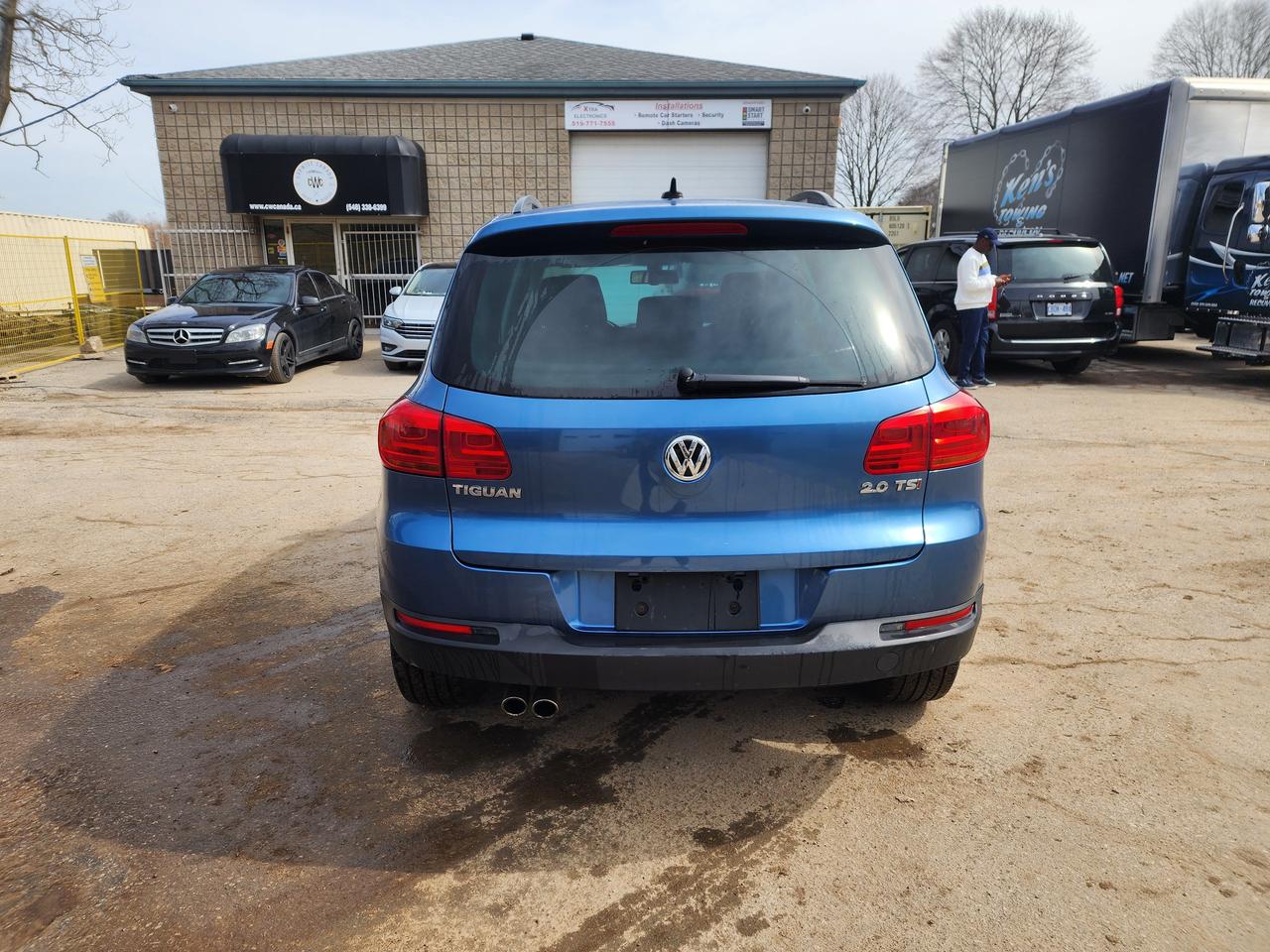2017 Volkswagen Tiguan Wolfsburg l 75k KM | Clean & Well Maintained 🔥 Photo