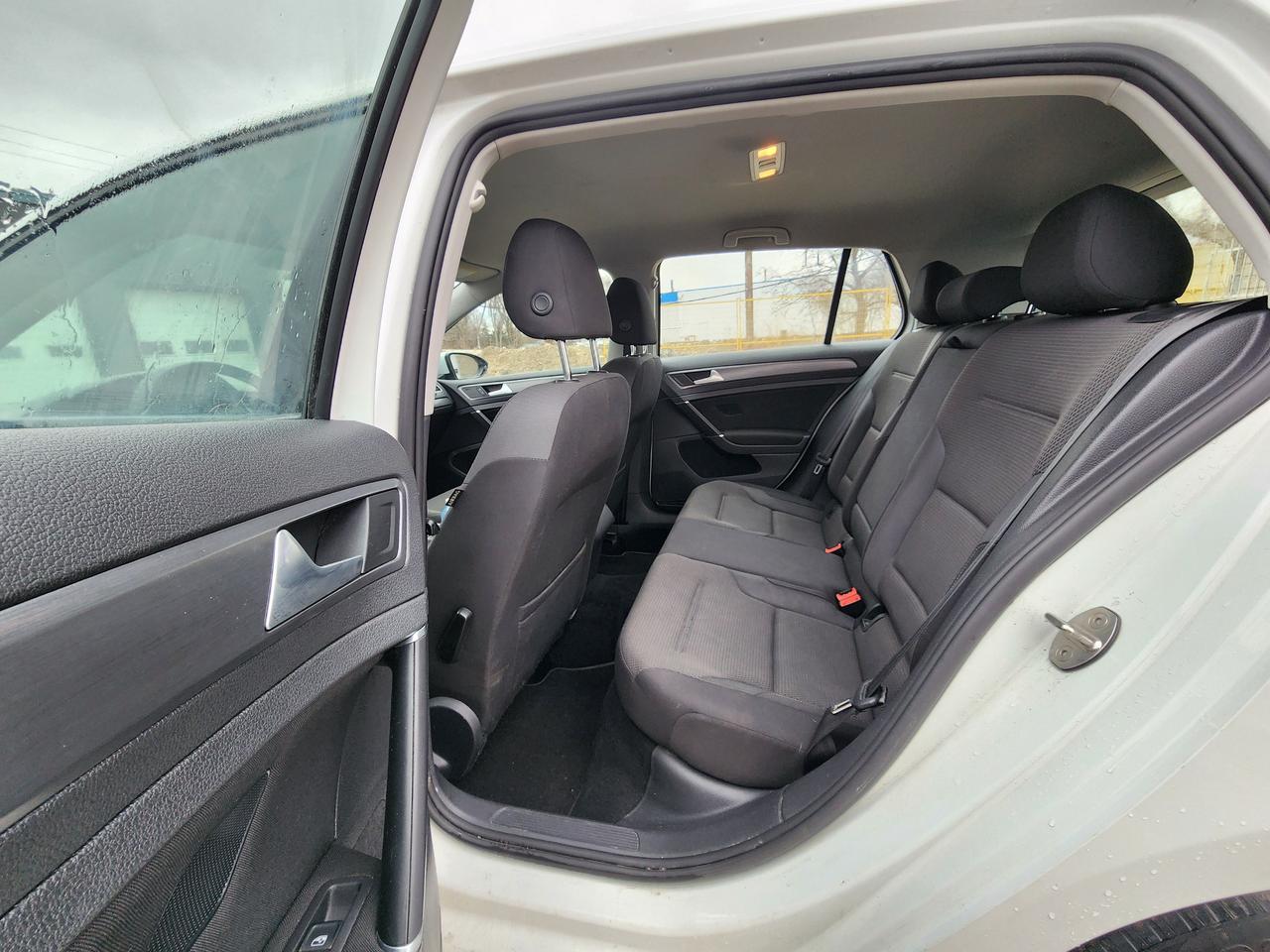 2021 Volkswagen Golf COMFORTLINE | Clean | Heated Seats | Great Value🔥 Photo