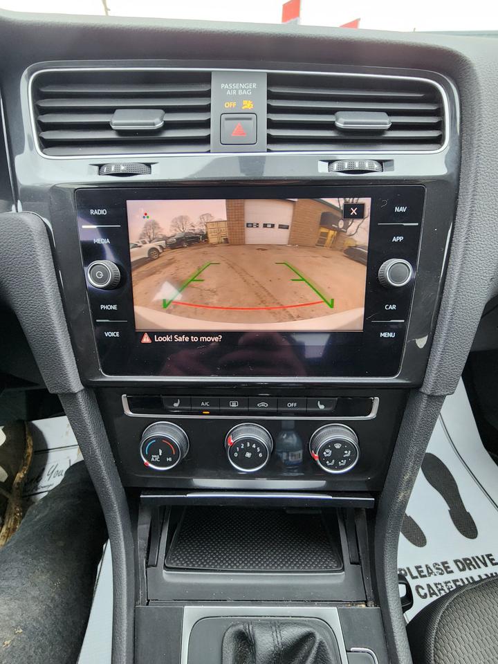 2021 Volkswagen Golf COMFORTLINE | Clean | Heated Seats | Great Value🔥 Photo