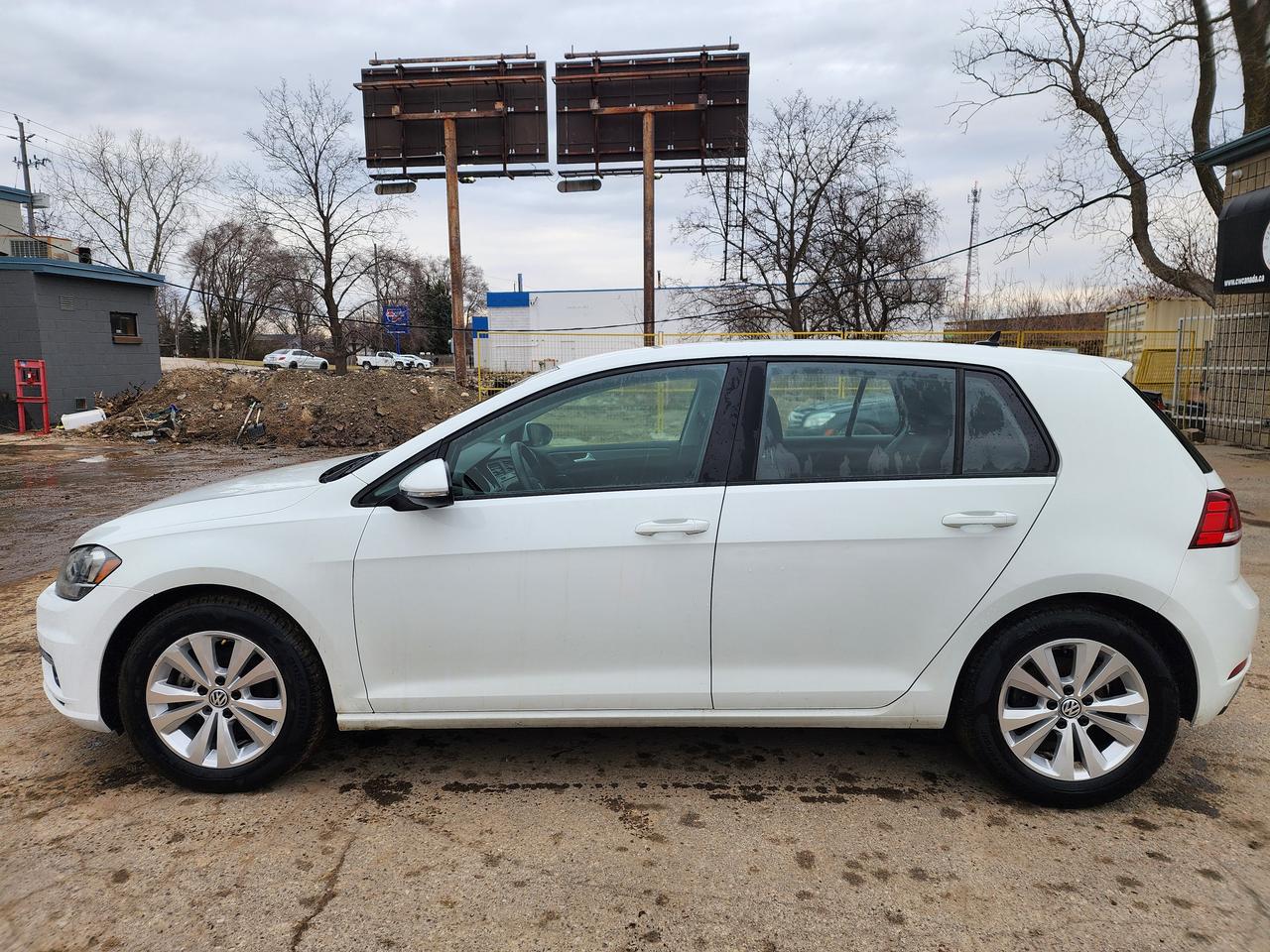 2021 Volkswagen Golf COMFORTLINE | Clean | Heated Seats | Great Value🔥 Photo