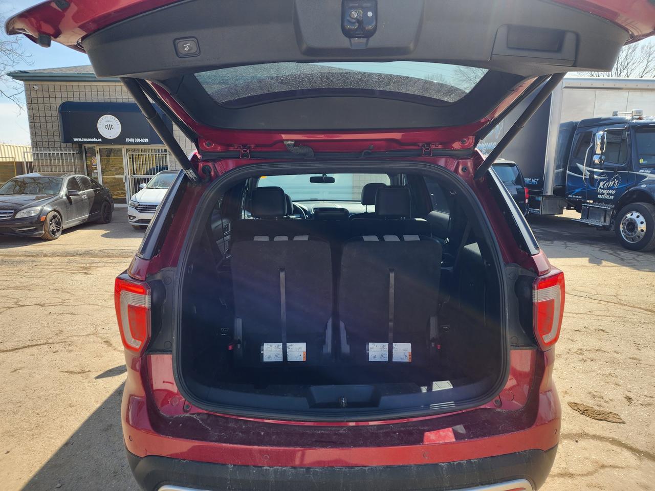 2017 Ford Explorer XLT l Mint | 7 Passenger l Family SUV l 🔥 Photo