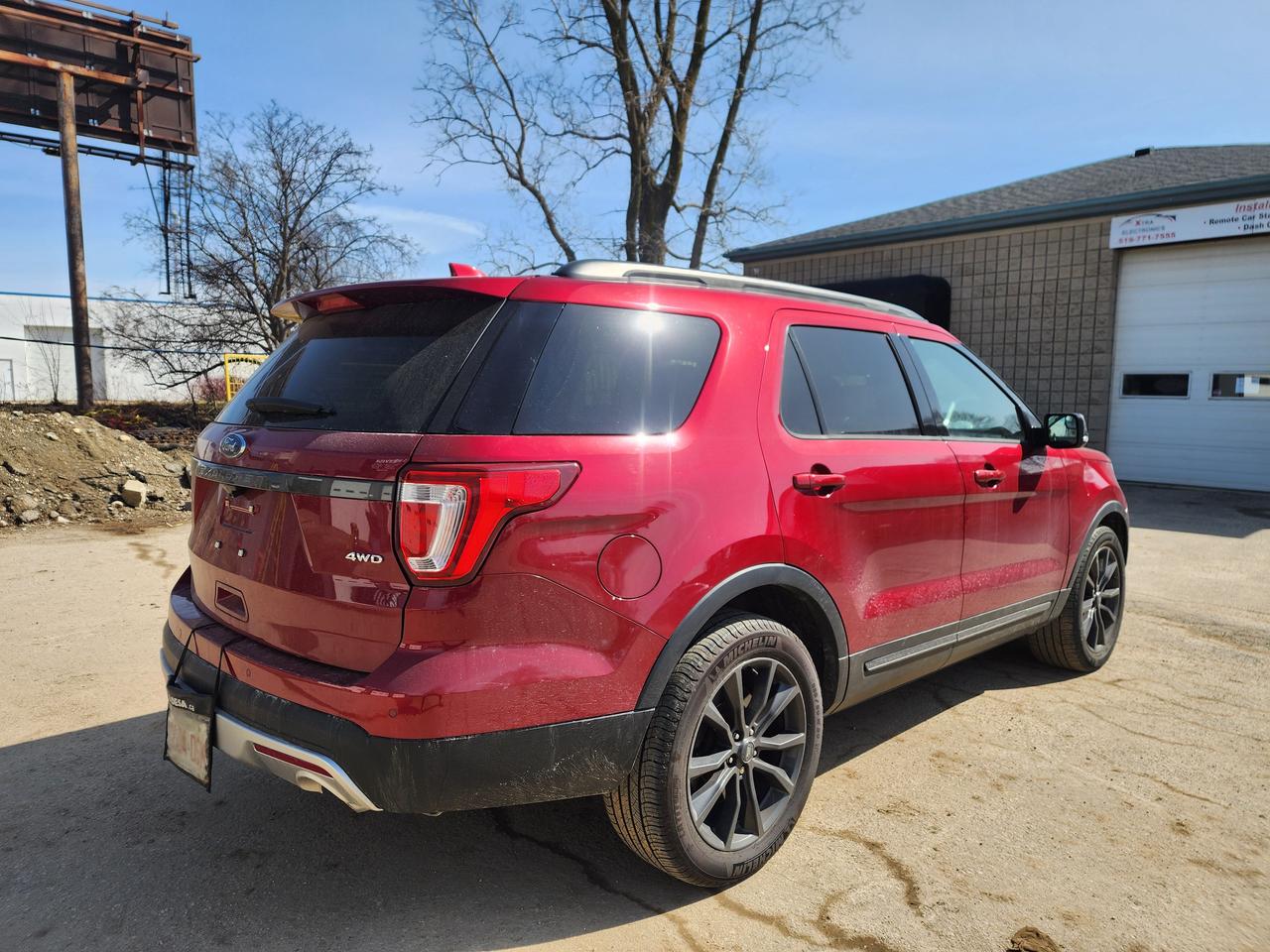 2017 Ford Explorer XLT l Mint | 7 Passenger l Family SUV l 🔥 Photo
