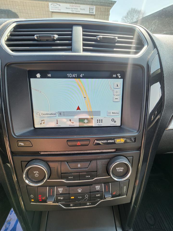 2017 Ford Explorer XLT l Mint | 7 Passenger l Family SUV l 🔥 Photo