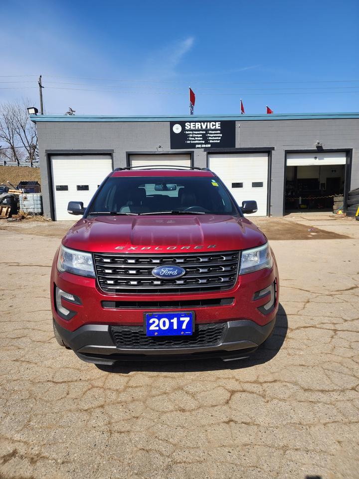 2017 Ford Explorer XLT l Mint | 7 Passenger l Family SUV l 🔥 Photo