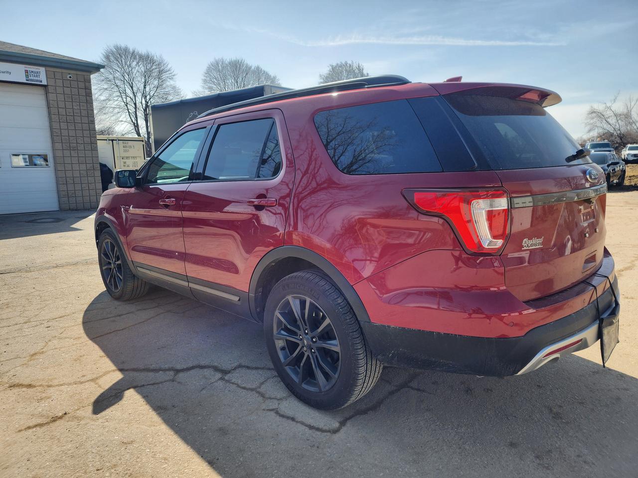 2017 Ford Explorer XLT l Mint | 7 Passenger l Family SUV l 🔥 Photo