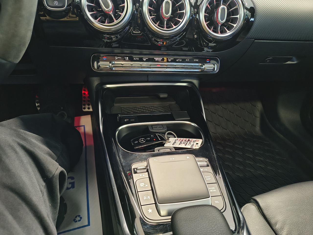 2021 Mercedes-Benz A-Class AMG A 35 Photo0