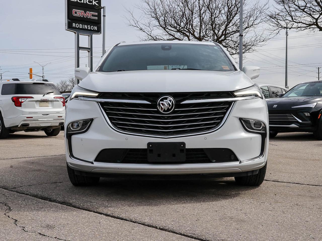 2022 Buick Enclave Essence Photo