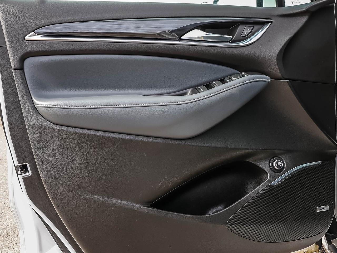 2022 Buick Enclave Essence Photo