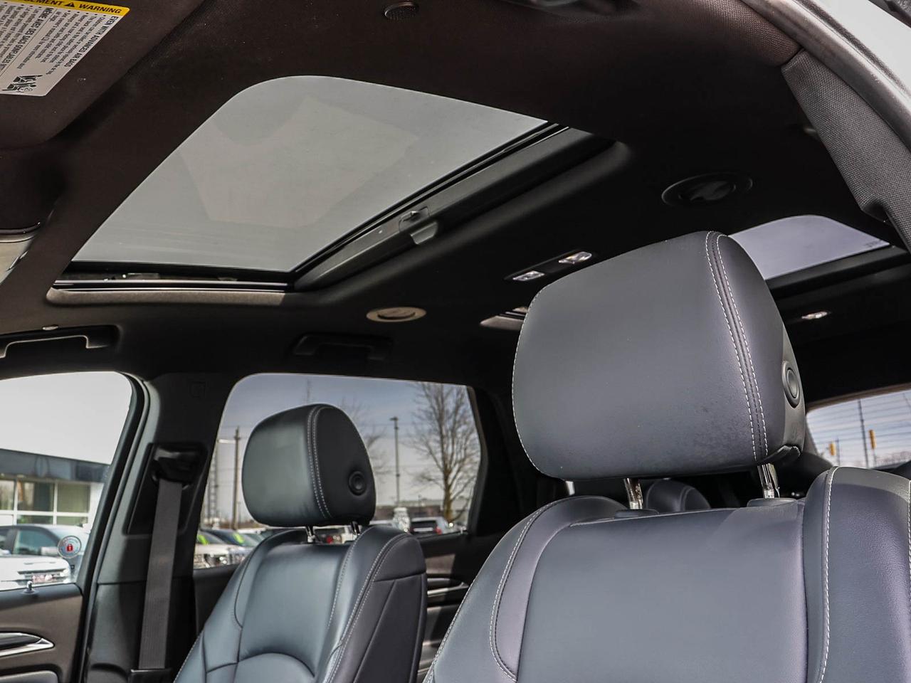 2022 Buick Enclave Essence Photo