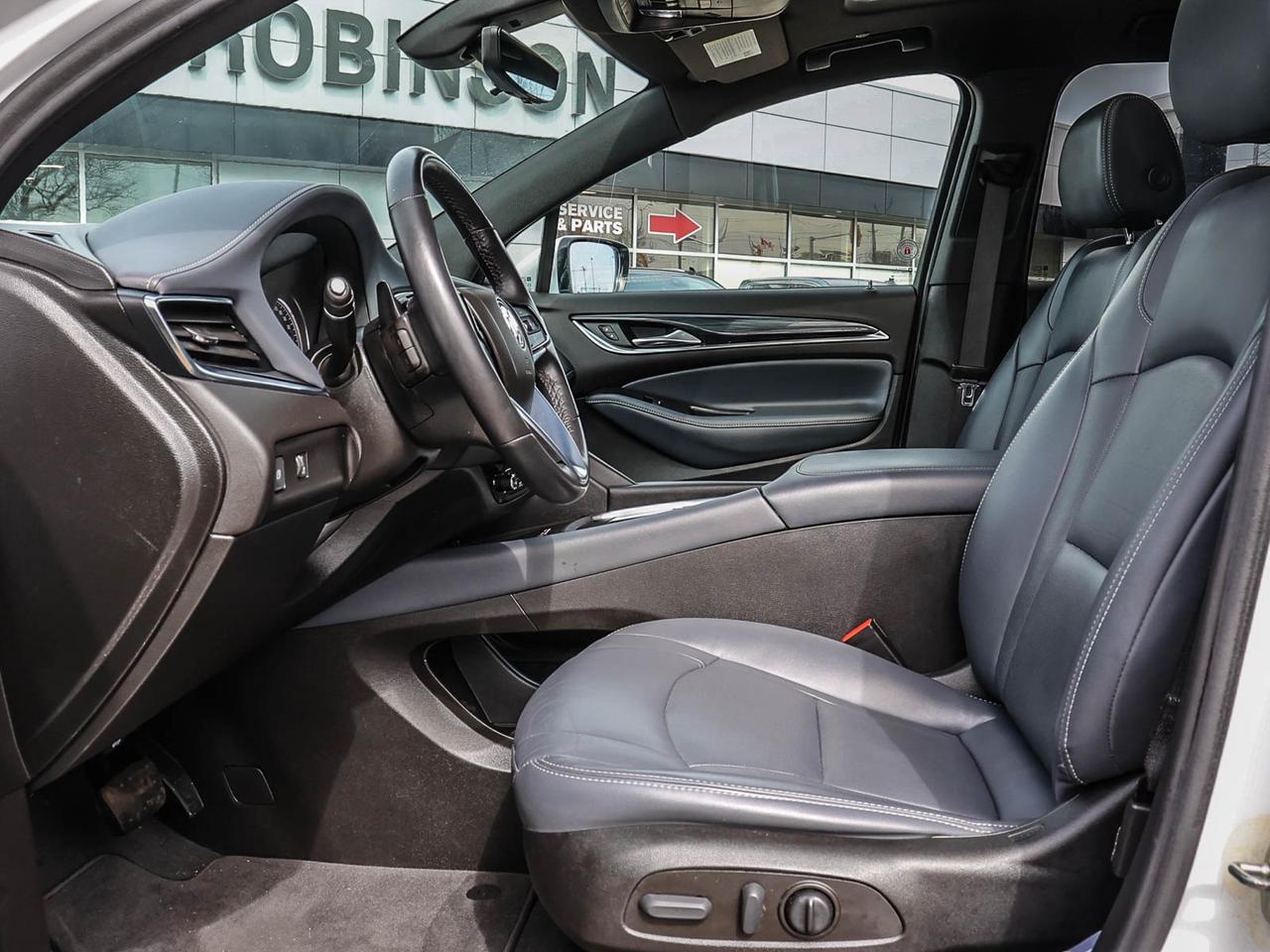 2022 Buick Enclave Essence Photo