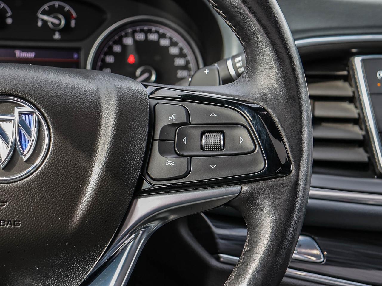 2022 Buick Enclave Essence Photo