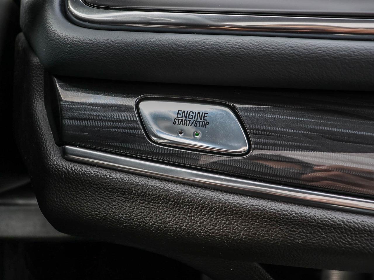 2022 Buick Enclave Essence Photo