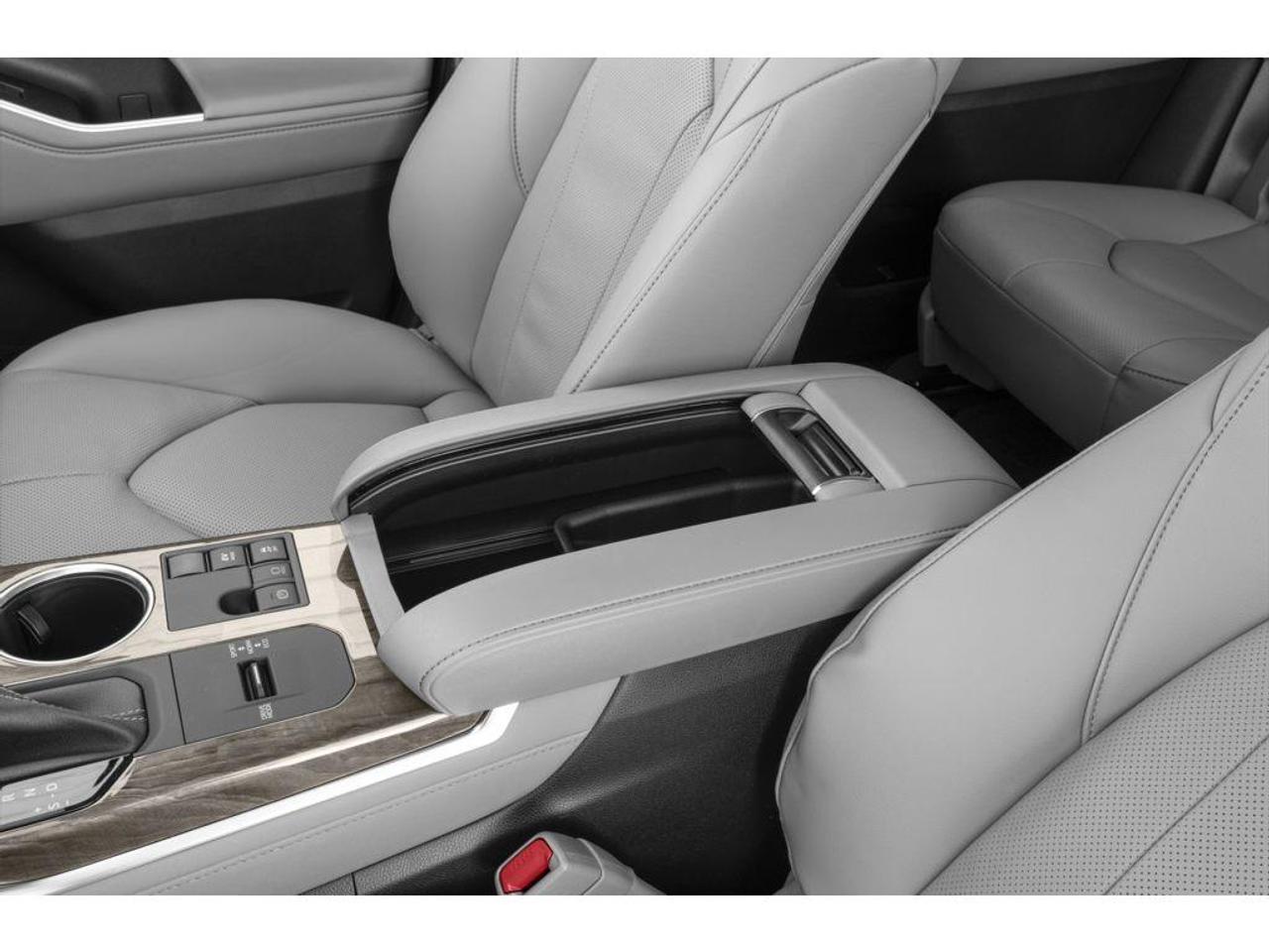 2026 Toyota Highlander Hybrid Limited 4dr All-Wheel Drive Photo