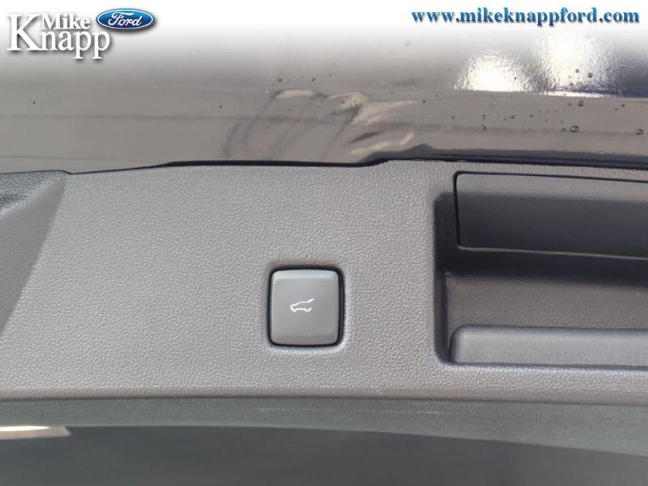 2025 Ford Escape ST-Line Photo