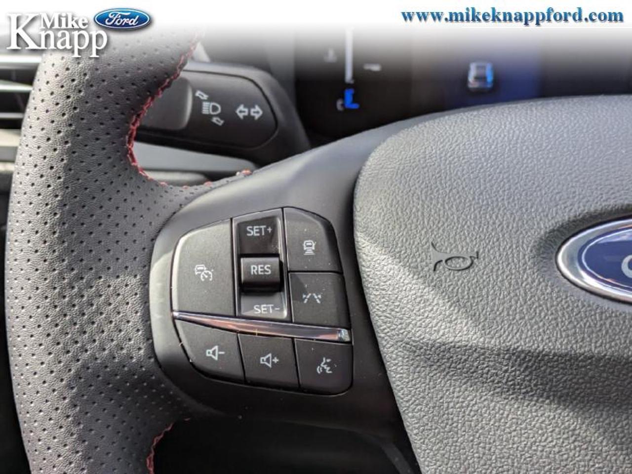 2025 Ford Escape ST-Line Photo