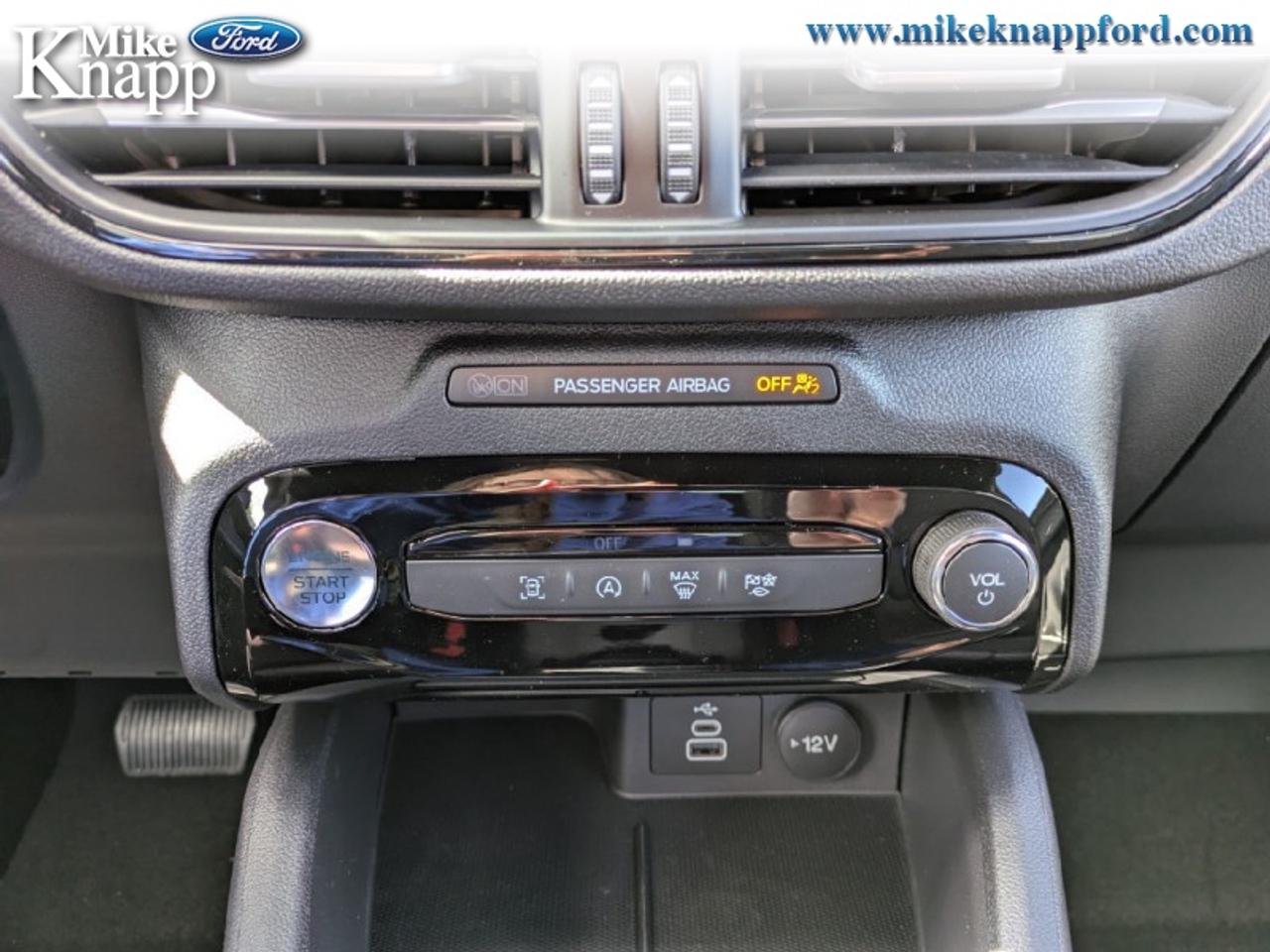 2025 Ford Escape ST-Line Photo