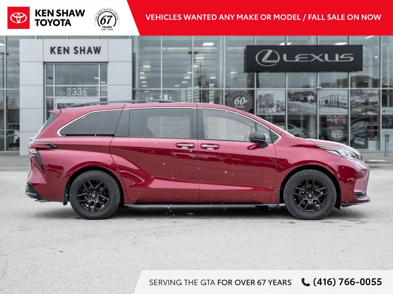 2022 Toyota Sienna XSE 7-Passenger 4dr Front-Wheel Drive Passenger Van Photo