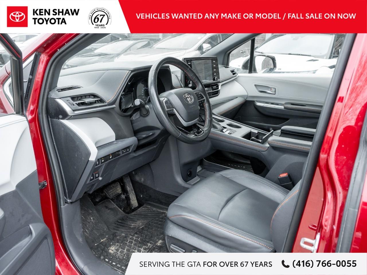 2022 Toyota Sienna XSE 7-Passenger 4dr Front-Wheel Drive Passenger Van Photo