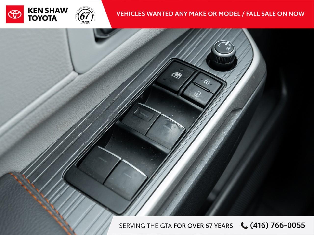 2022 Toyota Sienna XSE 7-Passenger 4dr Front-Wheel Drive Passenger Van Photo