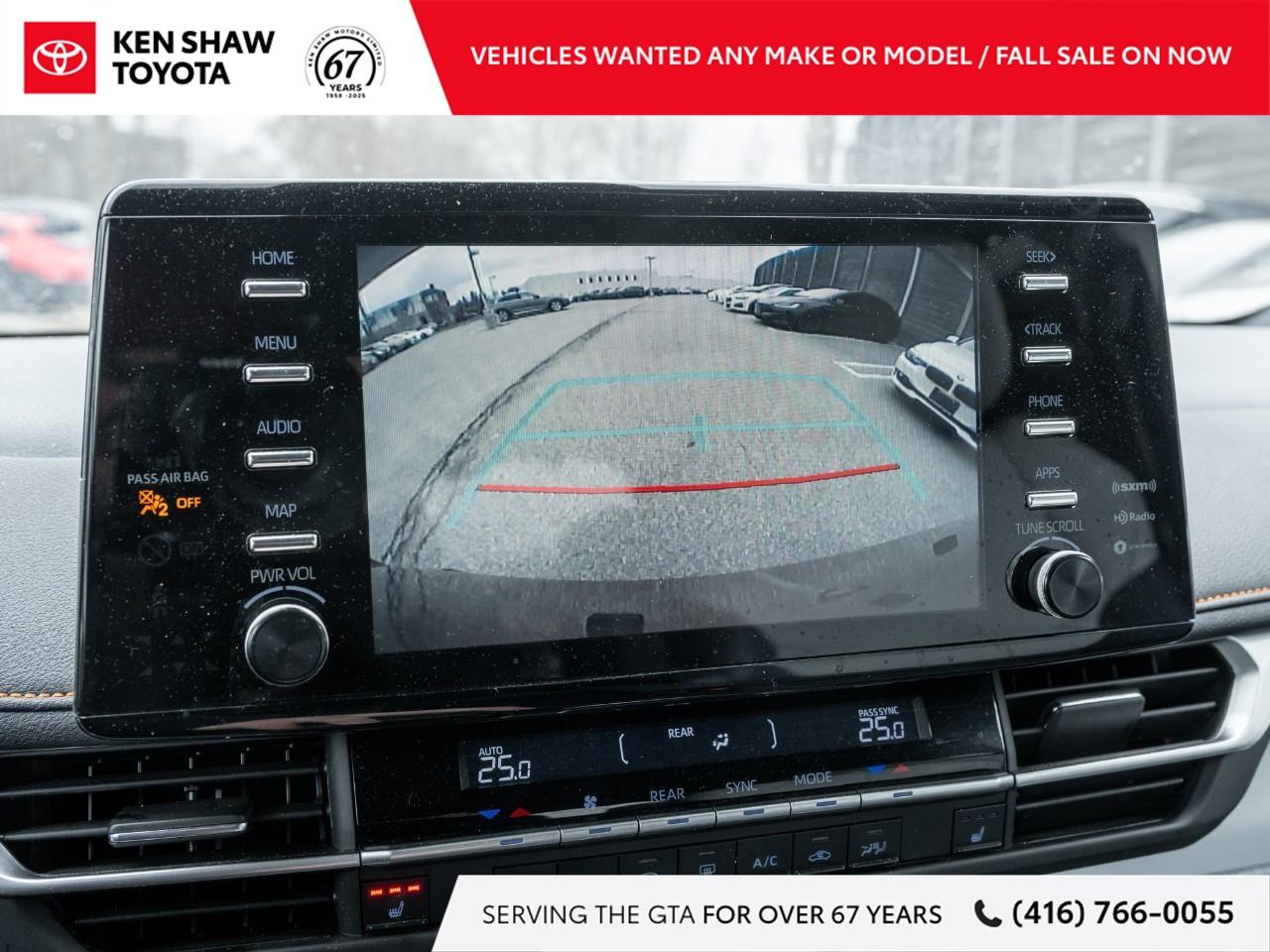 2022 Toyota Sienna XSE 7-Passenger 4dr Front-Wheel Drive Passenger Van Photo